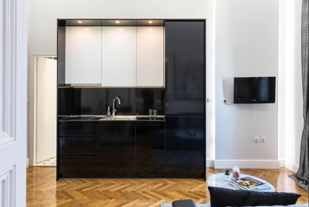 Lux Nice City Center With Private Parking Ζάγκρεμπ Εξωτερικό φωτογραφία